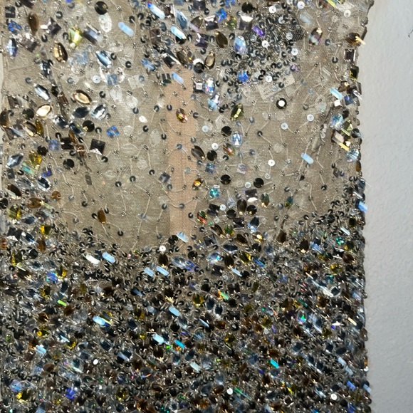 Gorgeous Jovani Gold halter  Sheer mermaid Gown size 4 - Picture 3 of 12